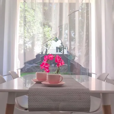 Przystanek Wzgorze Lägenhet *